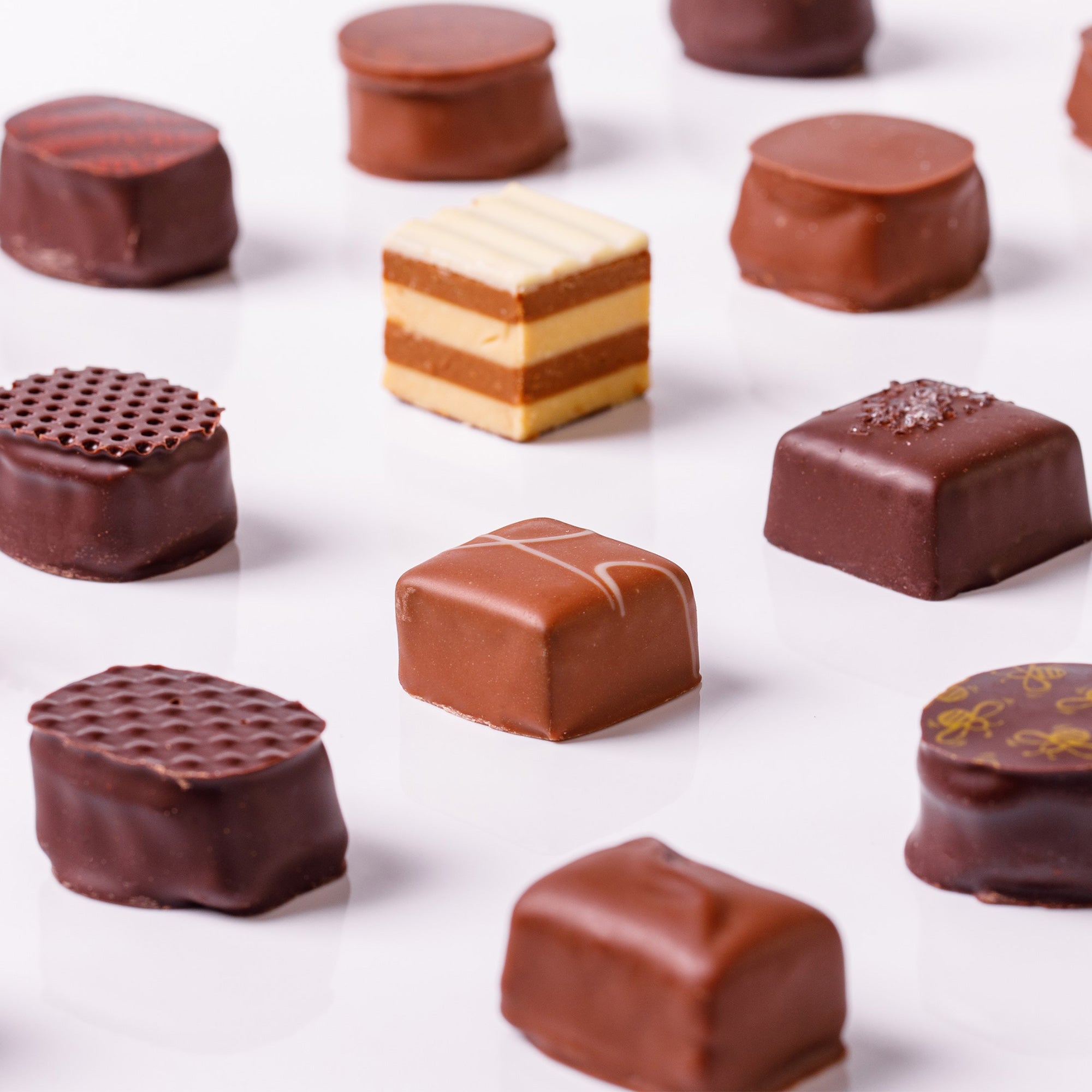 Ballotin 24 Chocolates Assortment Alcohol-Free