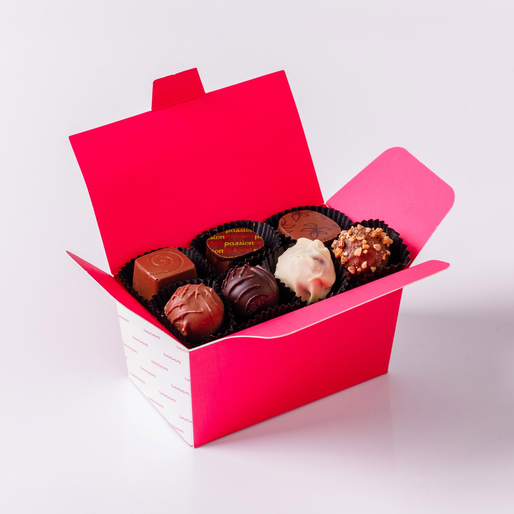 Ballotin 14 Chocolates Assortment Alcohol-Free Love Heart Giftwrap