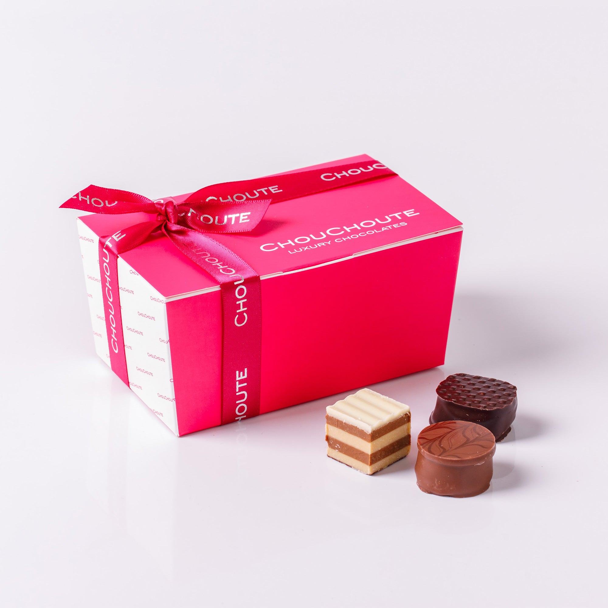 Ballotin 24 Chocolates Assortment Alcohol-Free Love Heart Giftwrap