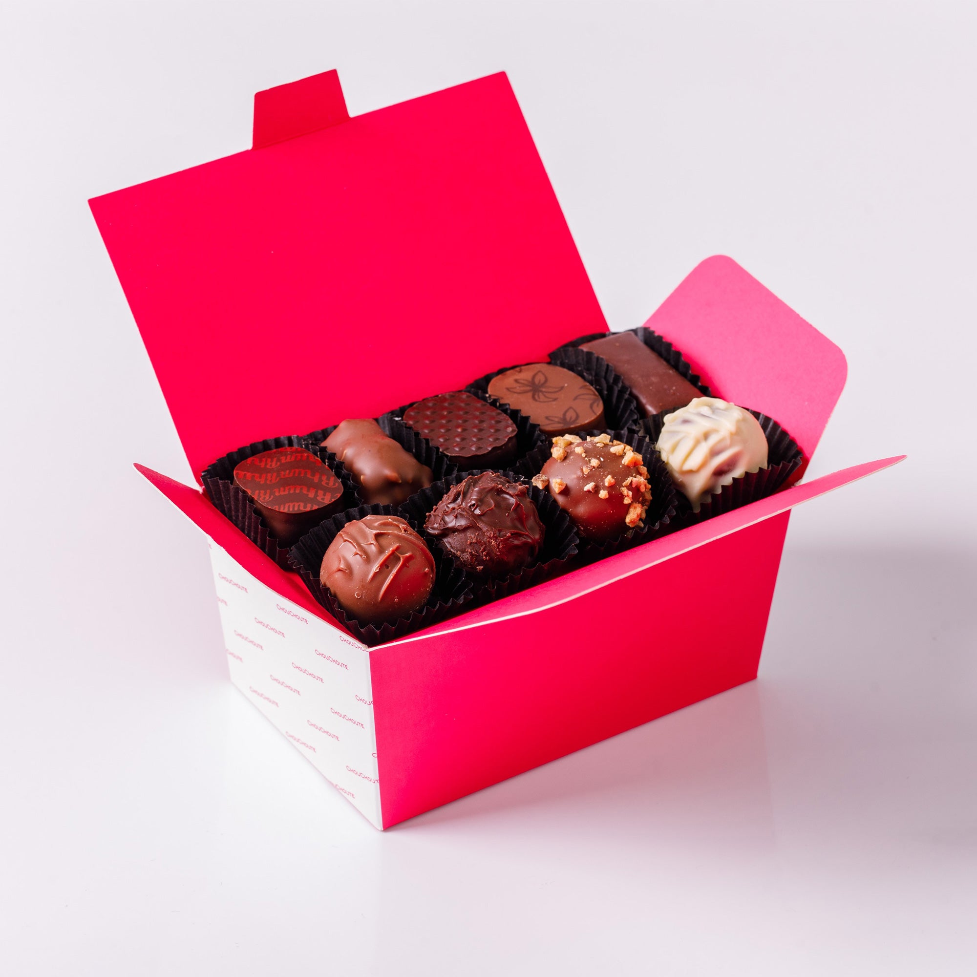 Ballotin 24 Chocolates Assortment Alcohol-Free Love Heart Giftwrap